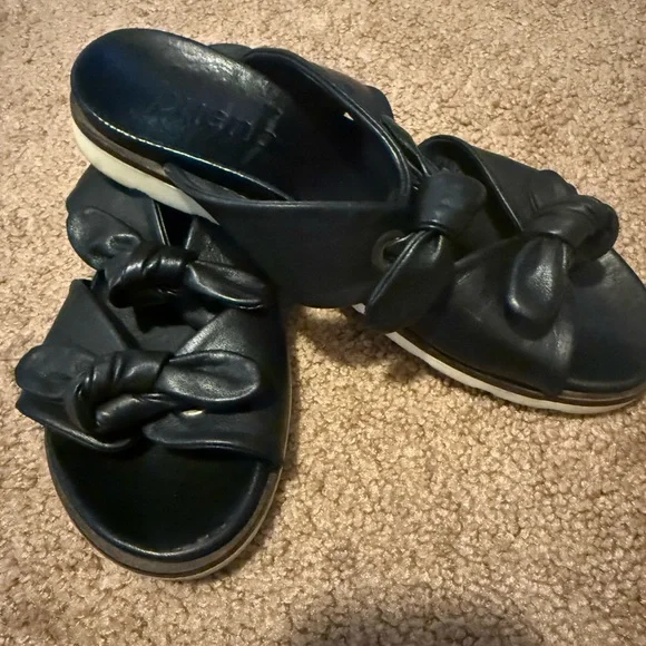 Bueno Slides 7.5 - Picture 2 of 4